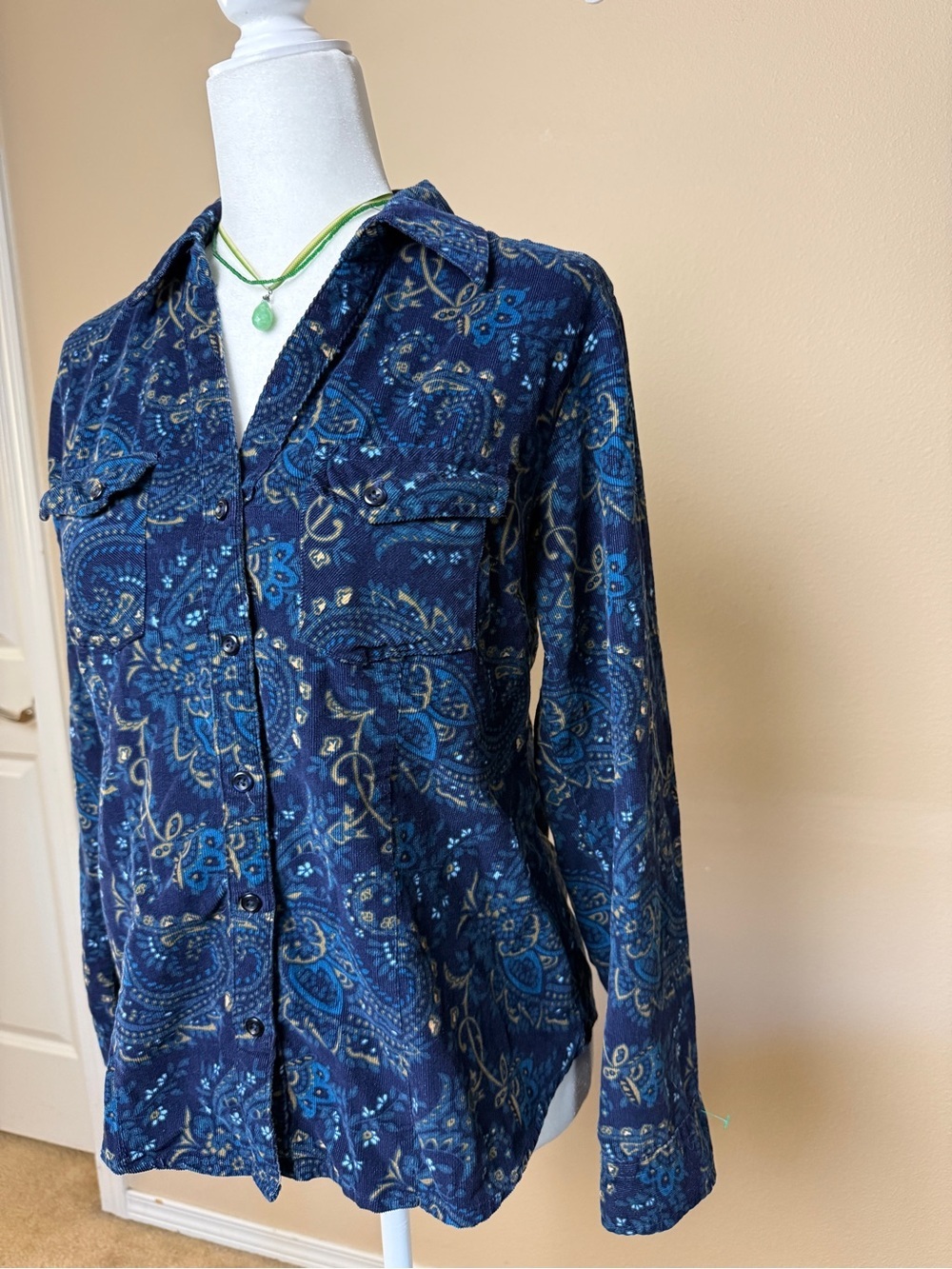 Krazy Kat blue paisley corduroy button up Size small - Picture 3 of 9